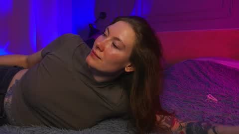 Liv 3 online show from September 26, 3:38 pm