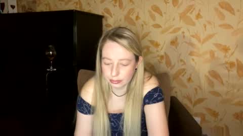 Snapshot of livandria chatting on March 26, 6:46 pm Livandria online show from March 26, 6:46 pm