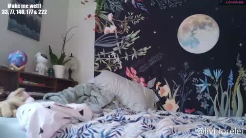 livi lorelei online show from May 3, 8:48 pm