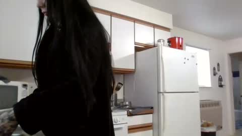 Snapshot of livmirage chatting on December 25, 7:56 pm Liv Mirage online show from December 25, 7:56 pm