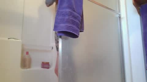 Liv Mirage online show from December 17, 4:46 pm