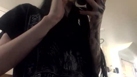 Liv Mirage online show from March 15, 6:25 pm