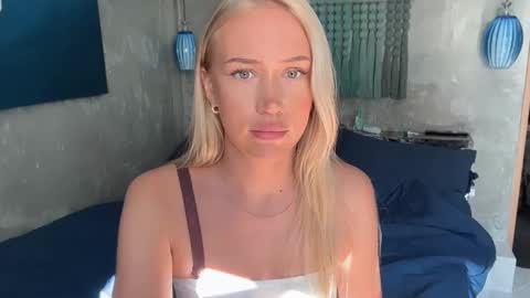 olivia online show from March 17, 1:10 am