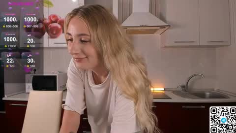 My name is Livy Nice to meet you  Thumbs up please its important online show from June 5, 4:35 pm