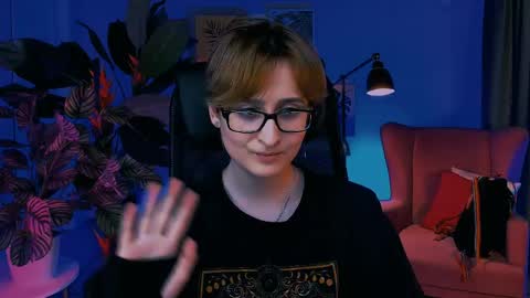 LixeLuna online show from April 1, 1:41 pm