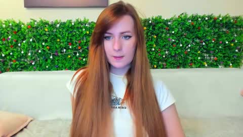 Snapshot of liya_gorgeous chatting on December 12, 5:15 pm liya_gorgeous online show from December 12, 5:15 pm