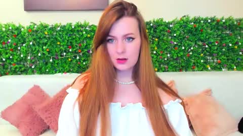 Snapshot of liya_gorgeous chatting on December 14, 3:47 pm liya_gorgeous online show from December 14, 3:47 pm