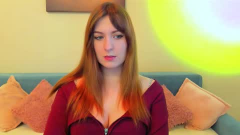 Snapshot of liya_gorgeous chatting on February 19, 2:44 pm liya_gorgeous online show from February 19, 2:44 pm