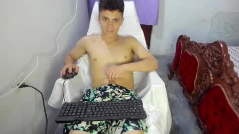 Chris online show from December 28, 9:09 am