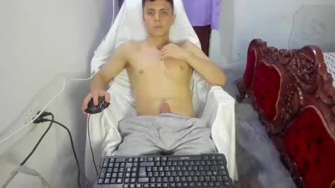 Chris online show from December 29, 12:41 am