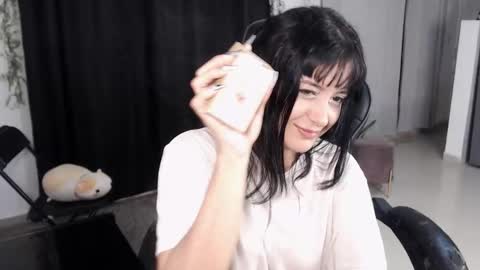 Snapshot of liz_beths chatting on February 3, 2:21 am Elizabeth online show from February 3, 2:21 am