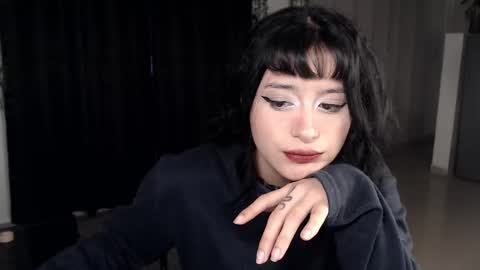 Snapshot of liz_beths chatting on February 7, 11:36 am Elizabeth online show from February 7, 11:36 am