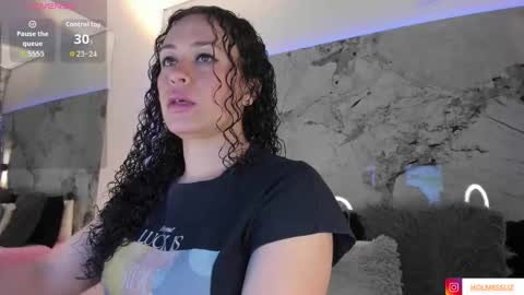 Snapshot of liz_holmes chatting on September 17, 10:17 am Liz  online show from September 17, 10:17 am