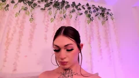 Snapshot of liz_lunaa chatting on February 27, 9:48 pm Liz Luna online show from February 27, 9:48 pm