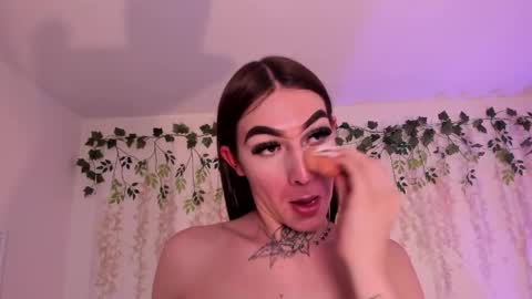 Snapshot of liz_lunaa chatting on March 4, 11:22 pm Liz Luna online show from March 4, 11:22 pm