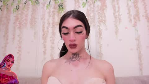 Snapshot of liz_lunaa chatting on April 2, 7:00 pm Liz Luna online show from April 2, 7:00 pm