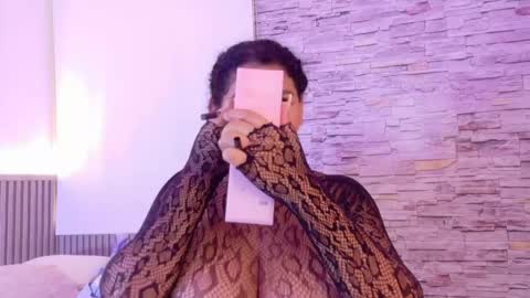 liz_monserrat online show from May 12, 7:55 pm