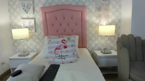 liz rouse  online show from February 11, 11:04 am