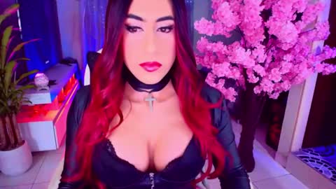 Liza Goth online show from November 17, 11:32 pm