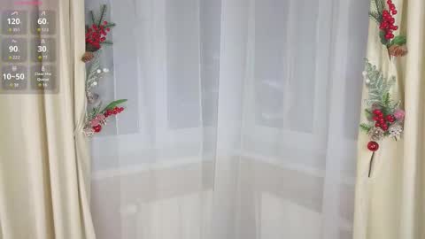 Snapshot of lizbethbiers chatting on January 15, 3:11 am Hello there im Amelia Im new here Lets have fun online show from January 15, 3:11 am