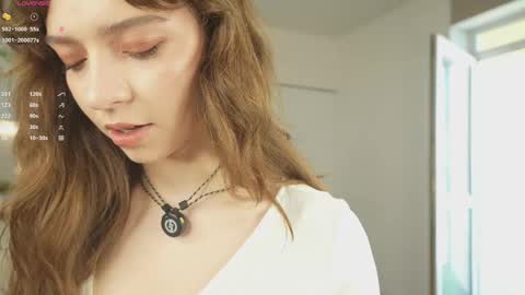 Hello there im Amelia Im new here Lets have fun online show from May 18, 3:13 am