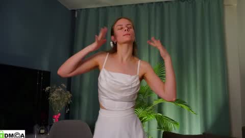 Sunnheart online show from December 16, 4:27 pm