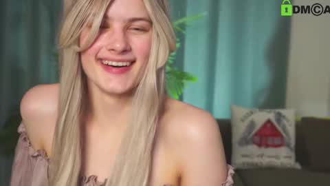 Sunnheart online show from February 10, 10:30 pm