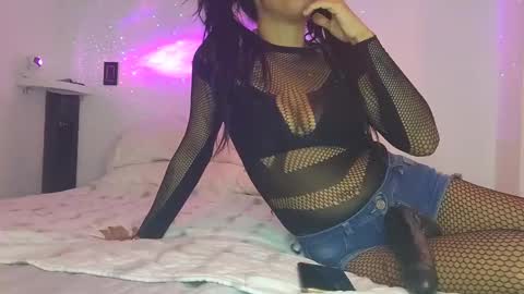 Snapshot of lizescobarxxx chatting on October 22, 7:19 am Mistress Liz Escobarxxx online show from October 22, 7:19 am