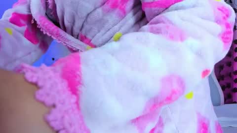 Lizeth online show from December 20, 7:10 pm