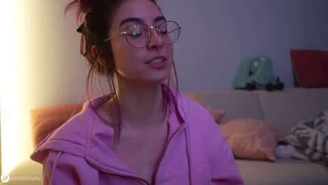 Snapshot of lizmreow chatting on February 20, 2:08 am Liselle online show from February 20, 2:08 am