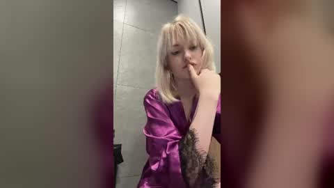 Lizzy online show from August 5, 7:00 am