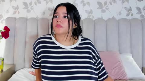 LIZZ   online show from February 3, 2:53 am