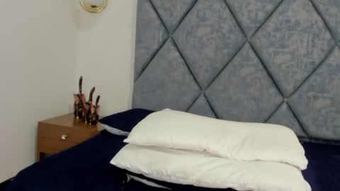 lizz_luna online show from January 27, 6:20 pm