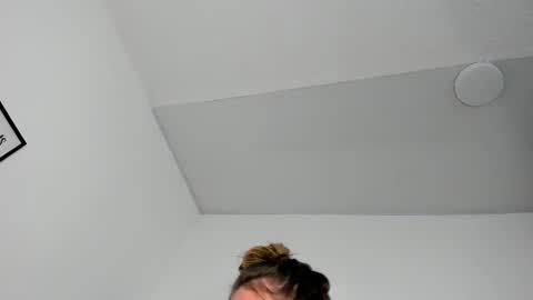 lizz_luna online show from October 21, 3:35 pm