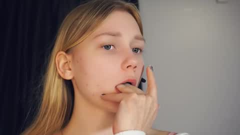 Megan online show from February 4, 7:09 pm