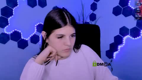 lizzie_boom online show from March 31, 7:03 pm