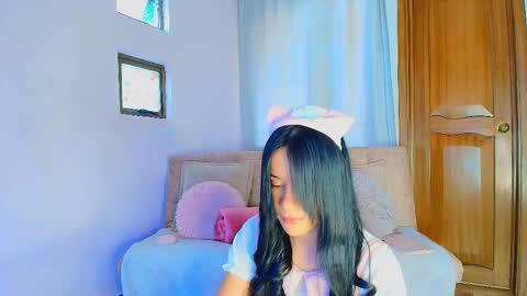 Snapshot of lizzy_kane chatting on February 14, 8:27 pm lizzy_kane online show from February 14, 8:27 pm