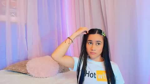 Snapshot of lizzy_kane chatting on February 21, 8:10 pm lizzy_kane online show from February 21, 8:10 pm