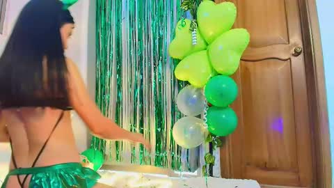 Snapshot of lizzy_kane chatting on March 15, 8:48 pm lizzy_kane online show from March 15, 8:48 pm