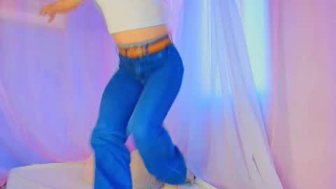 Snapshot of lizzy_kane chatting on March 20, 8:14 pm lizzy_kane online show from March 20, 8:14 pm