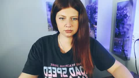 Snapshot of lizzy_koul chatting on June 15, 10:17 am Lizzy3 online show from June 15, 10:17 am