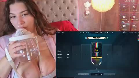 Snapshot of lizzy_sky chatting on June 17, 10:50 am LizzySky online show from June 17, 10:50 am