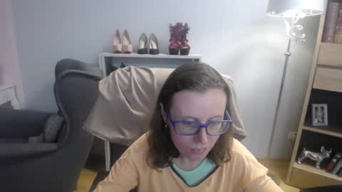 Lizzy online show from September 23, 4:59 am