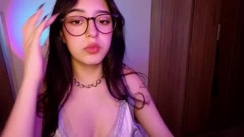 lizzy_swan online show from September 10, 2:44 am