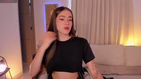 Lizzy Colins online show from June 20, 6:54 pm