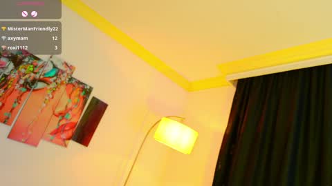 Liz  online show from December 28, 7:44 am