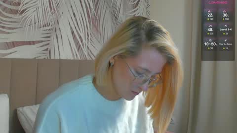 Snapshot of lizzysin chatting on May 5, 1:57 am lizzysin online show from May 5, 1:57 am