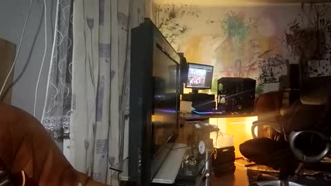 Snapshot of lkonig504475 chatting on February 18, 1:34 am lkonig504475 online show from February 18, 1:34 am