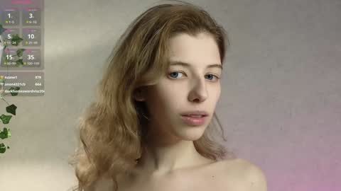 Lesly online show from December 8, 11:51 pm