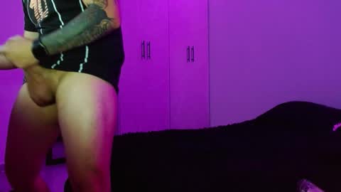 lliamm 2 online show from March 6, 6:54 am